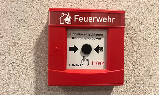 Handfeuermelder einer Brandmeldeanlage